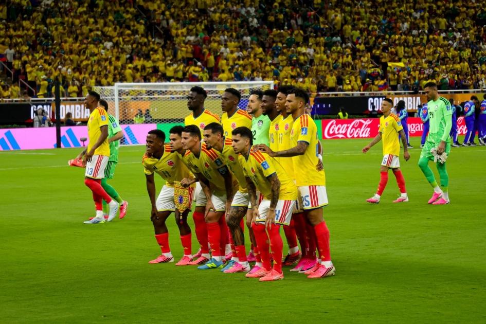 Colombia won the first two matches in the World Cup for the second time since 2014.