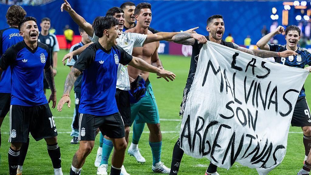 FIFA 'evaluating match report' over Falklands banner