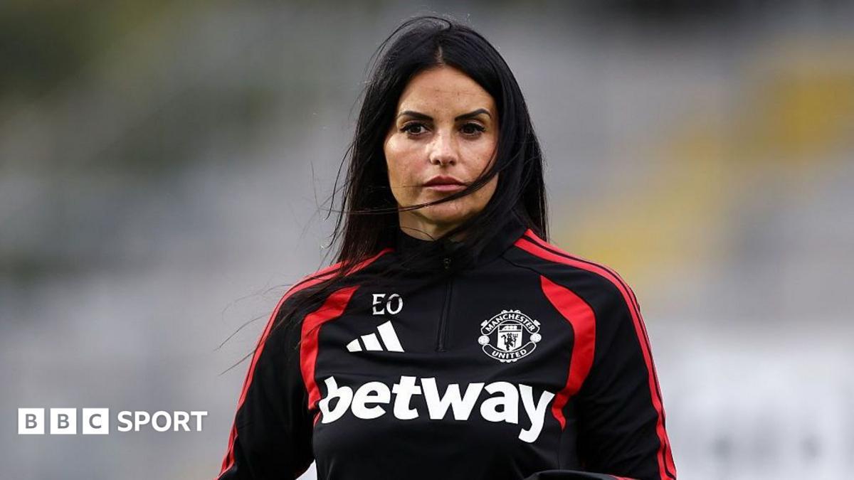 Women's Super League: Eva Olid hits back at Manchester United criticism