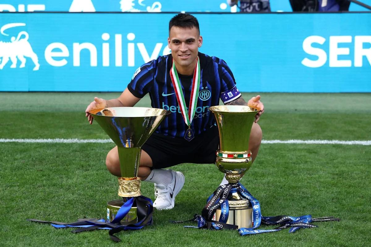 Fabrizio Romano has signed Barcelona's Argentina international