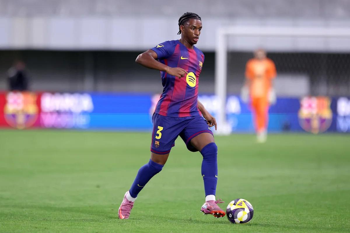 Manchester United's struggling Barcelona defender